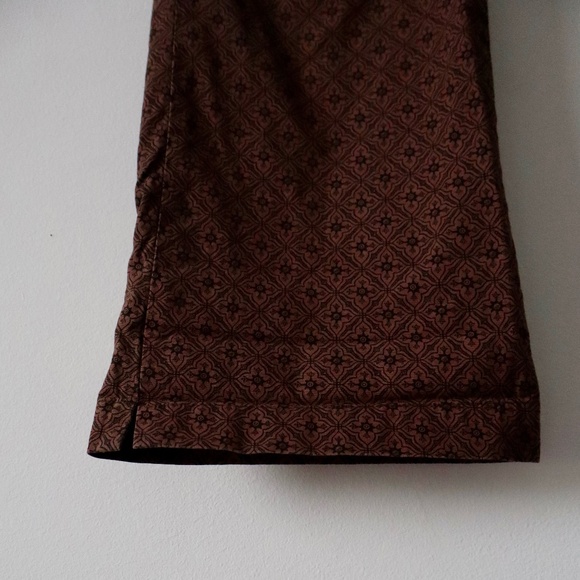 Tommy Jeans Brown Printed Flare Capri - Picture 7 of 7